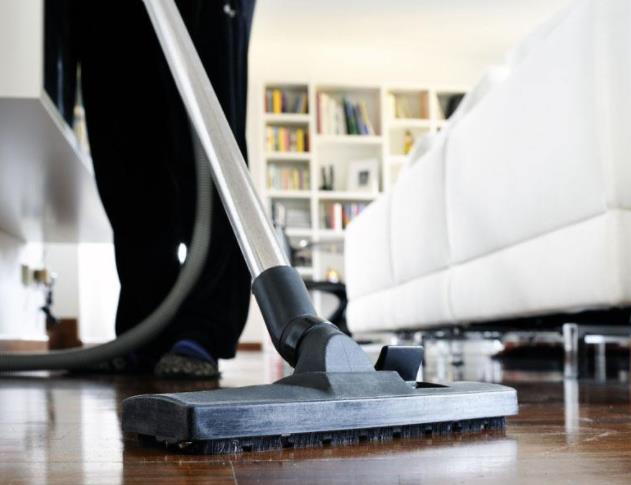 鄂托克前旗开荒保洁